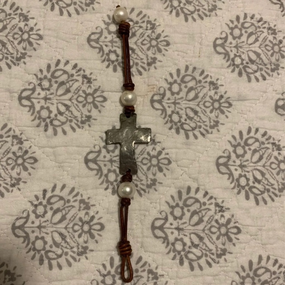 Leather & Pearl cross bracelet